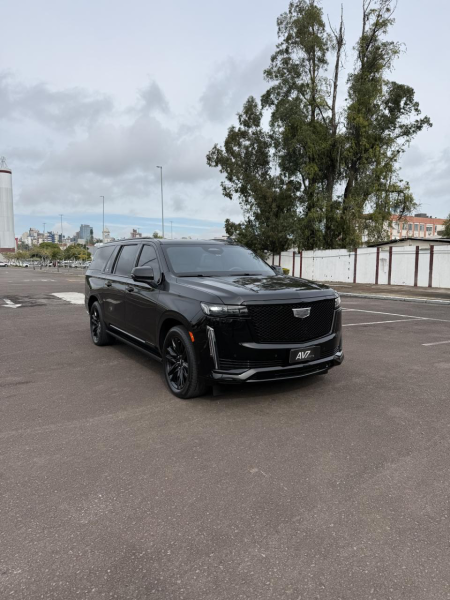 Escalade ESV 