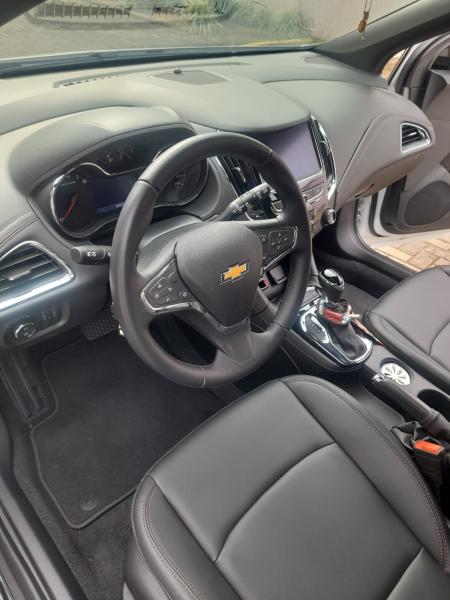 Cruze RS Hatch