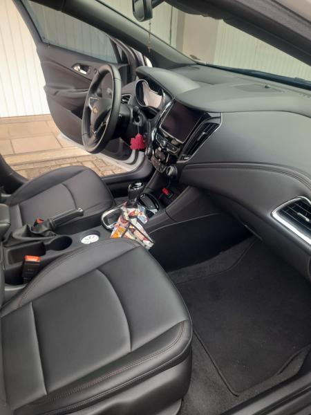 Cruze RS Hatch