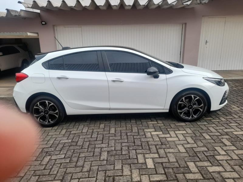 Cruze RS Hatch