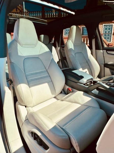 Cayenne Pla. Ed. E-H