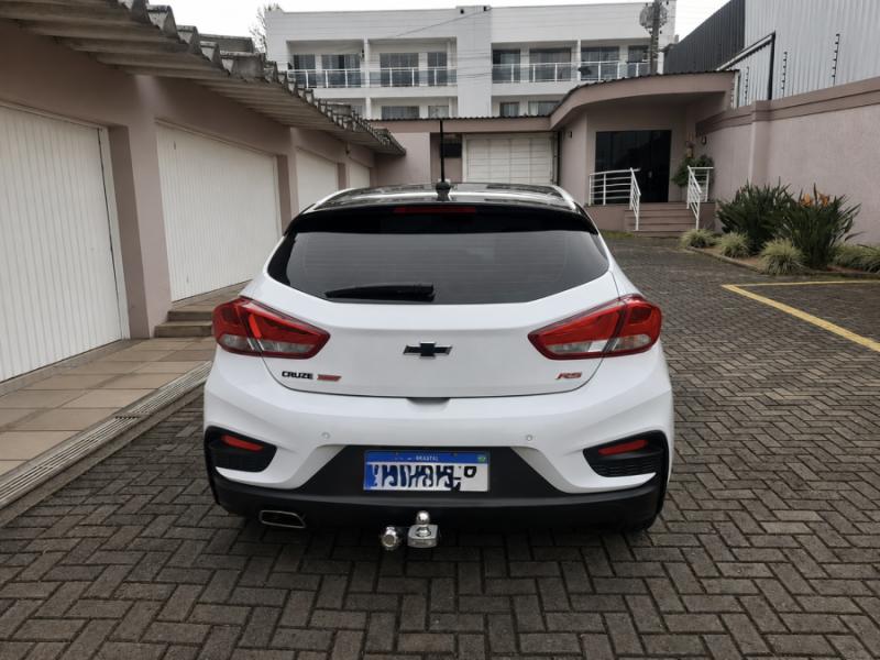 Cruze RS Hatch