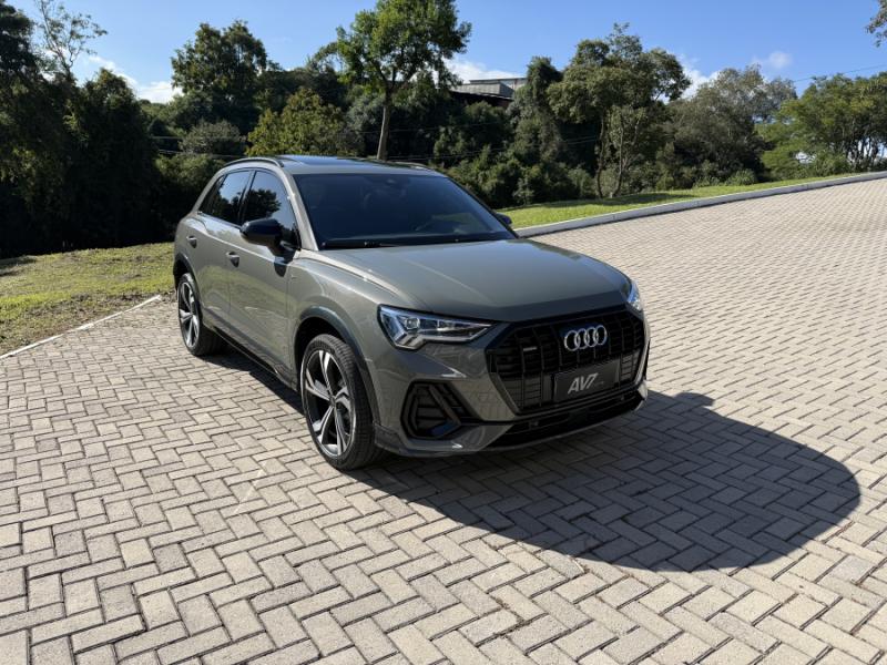 Q3 Performace Black
