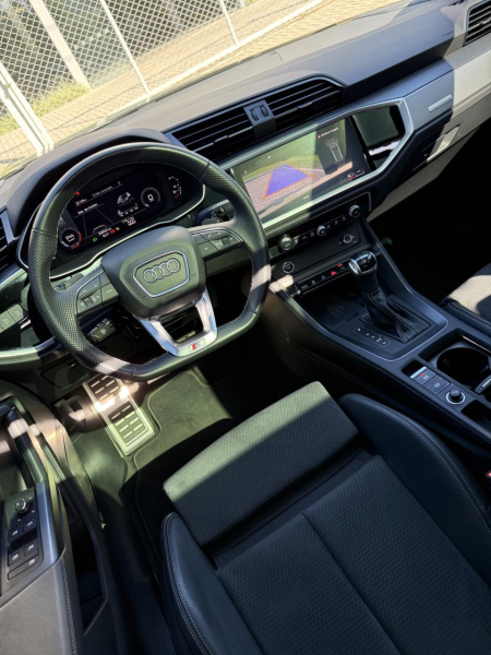 Q3 Performace Black