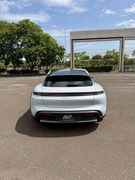 Taycan Cross Turismo 4S