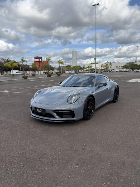 911 Carrera 4 GTS