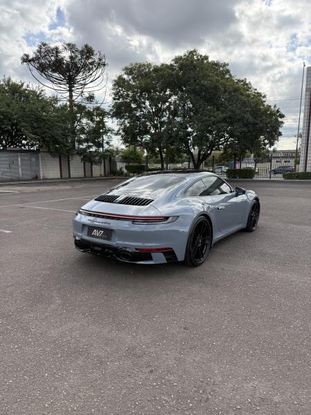 911 Carrera 4 GTS