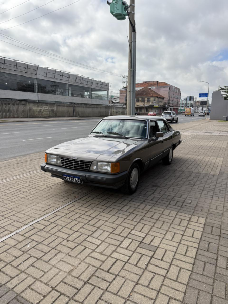 Opala Diplomata SE