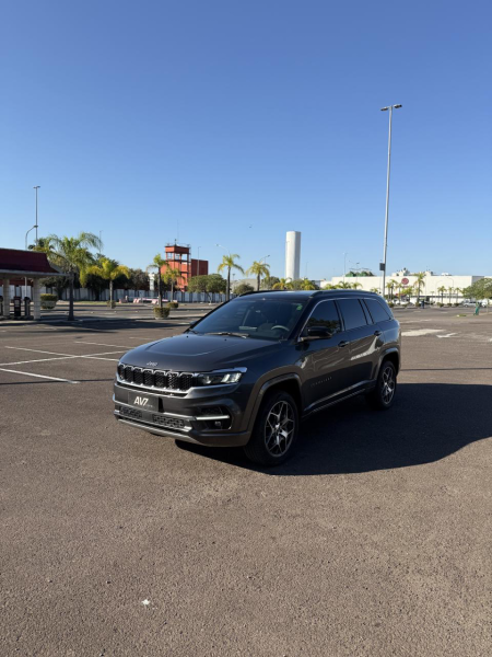 Commander Overland 4x4 TDI