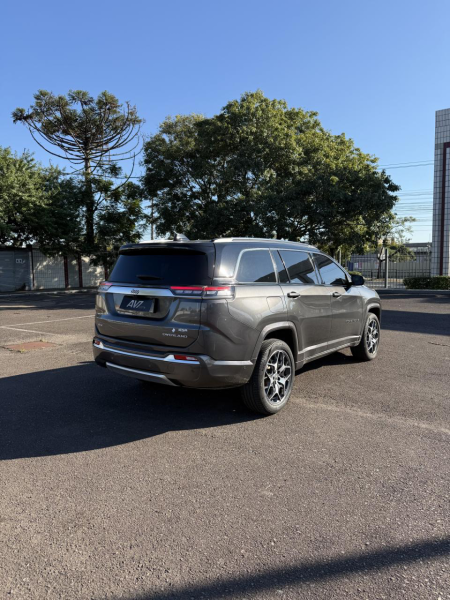Commander Overland 4x4 TDI