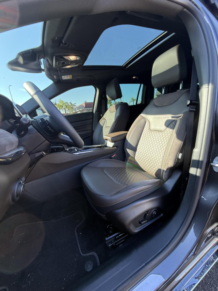 Commander Overland 4x4 TDI