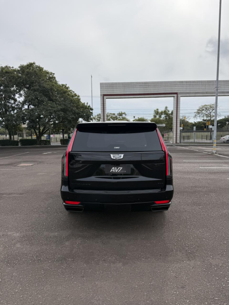 Escalade ESV 