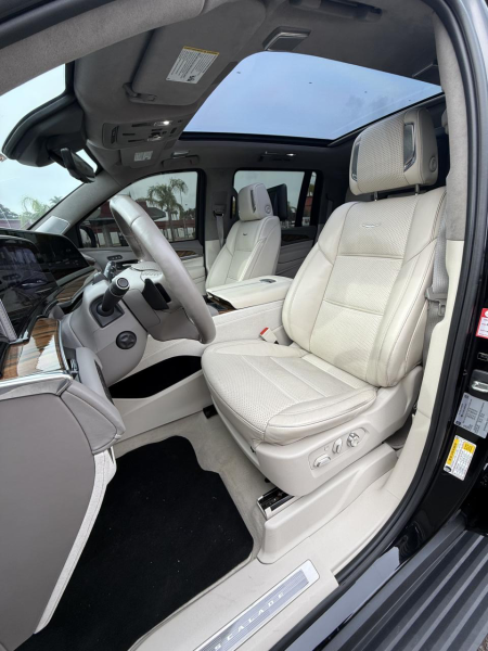 Escalade ESV 