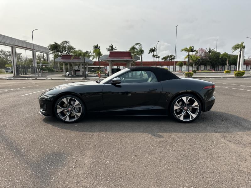 F Type R Dynamic Roadster 